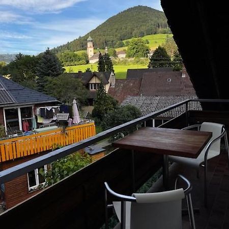 Gaestezimmer Muenstertal Ngoại thất bức ảnh